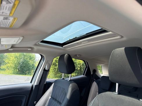 Used 2021 Ford EcoSport SE FWD image 9