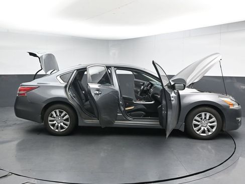 Used 2015 Nissan Altima 2.5 S w/ Power Driver Seat Package FWD image 27