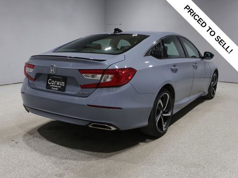 Used 2022 Honda Accord Sport image 2