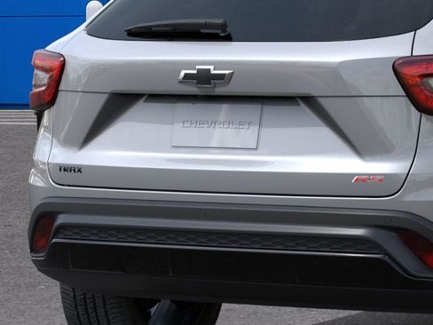 New 2026 Chevrolet Trax RS w/ Driver Confidence Package image 14