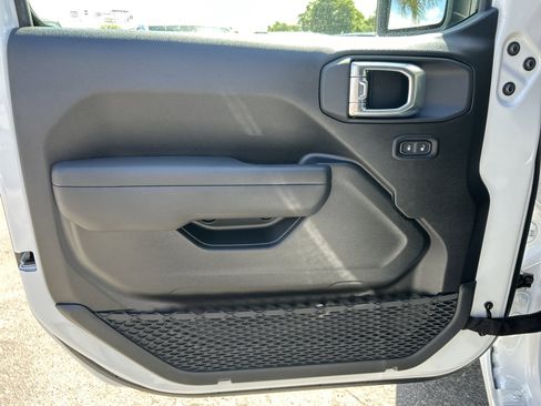 New 2026 Jeep Wrangler Sport AWD/4WD image 33