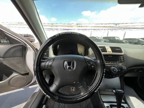 Used 2004 Honda Accord EX image 15