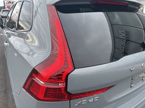 Certified 2025 Volvo XC60 B5 Plus AWD/4WD image 10