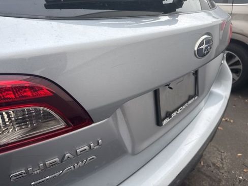 Used 2018 Subaru Outback 2.5i Premium image 10