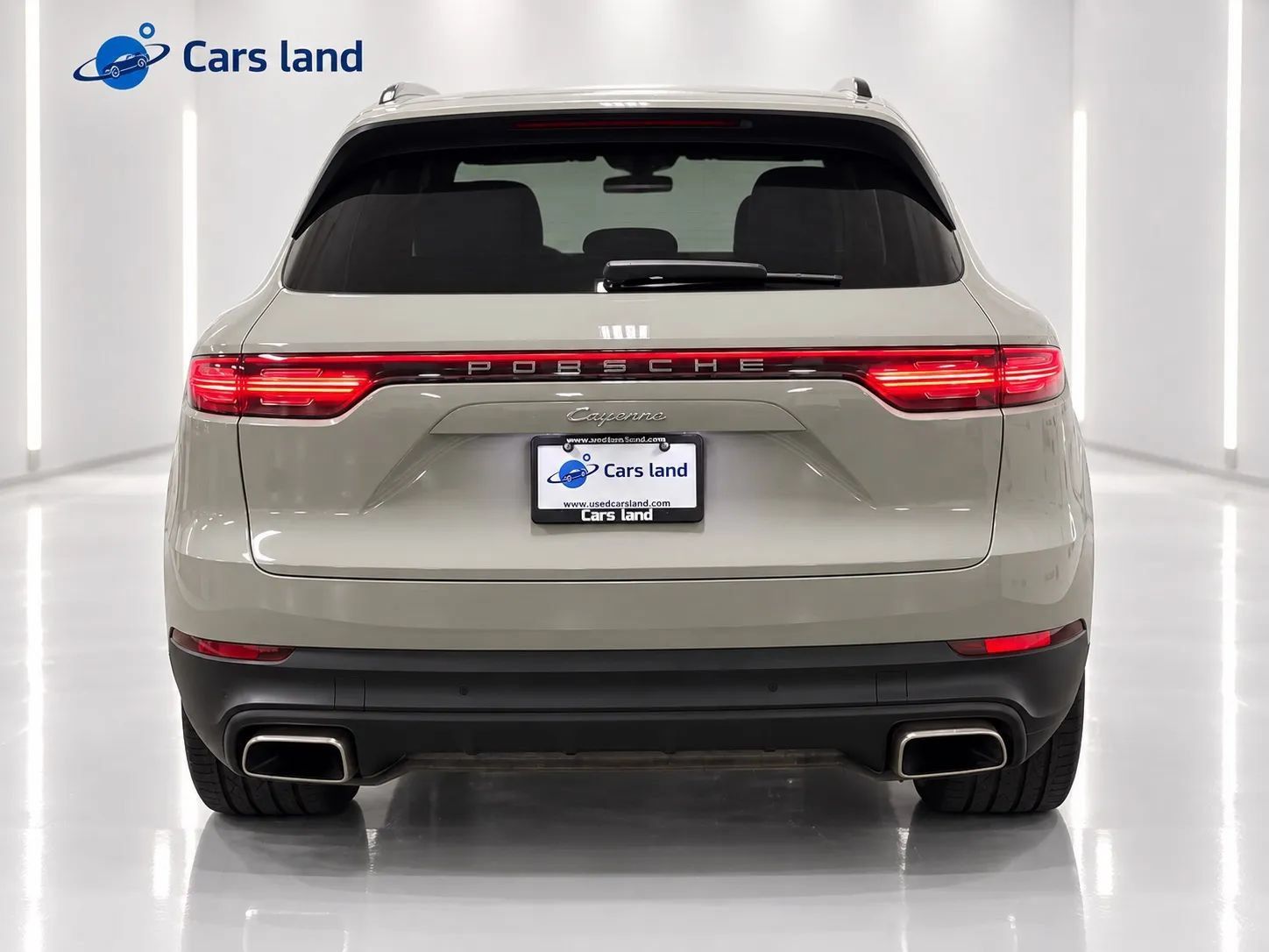Used 2020 Porsche Cayenne AWD/4WD image 3