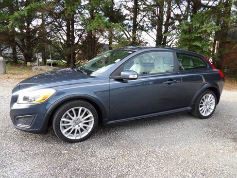 Used 2011 Volvo C30 T5 FWD image 1