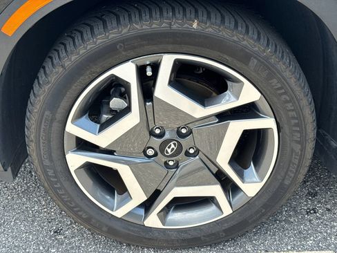 Used 2023 Hyundai Palisade Limited FWD image 13