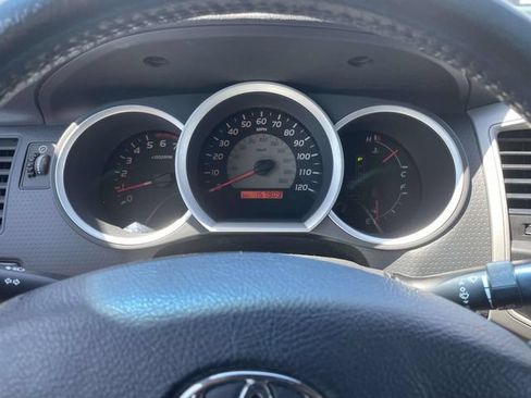 Used 2011 Toyota Tacoma PreRunner w/ SR5 Pkg #2 RWD image 21