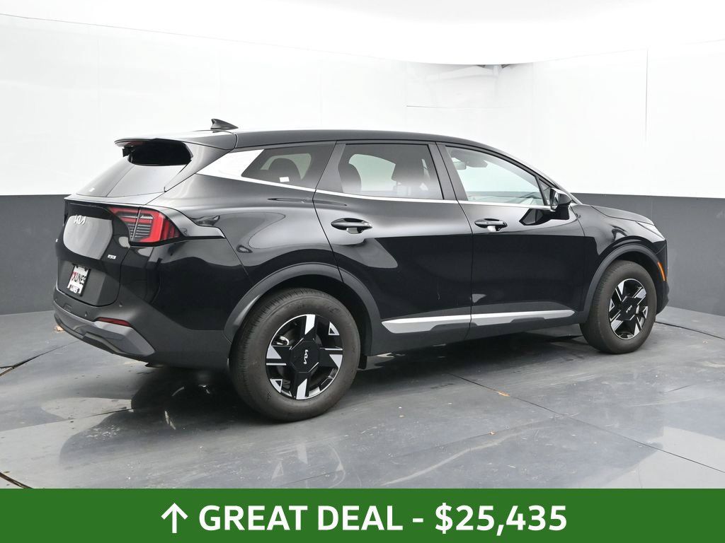 Used 2026 Kia Sportage LX AWD/4WD image 4