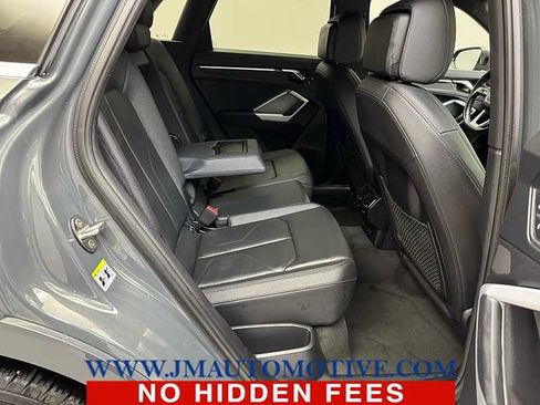 Used 2022 Audi Q3 2.0T Premium image 18