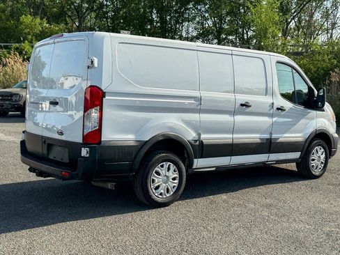 Used 2021 Ford Transit 250 Low Roof RWD image 3
