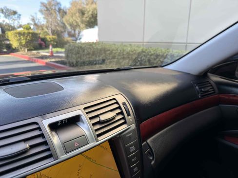 Used 2011 Lexus LS 460 image 42