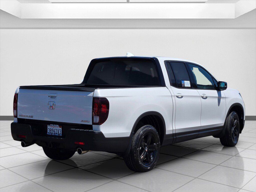 Certified 2023 Honda Ridgeline Black Edition image 5