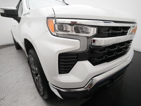 Used 2024 Chevrolet Silverado 1500 LT AWD/4WD image 20