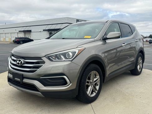 Used 2018 Hyundai Santa Fe Sport image 3