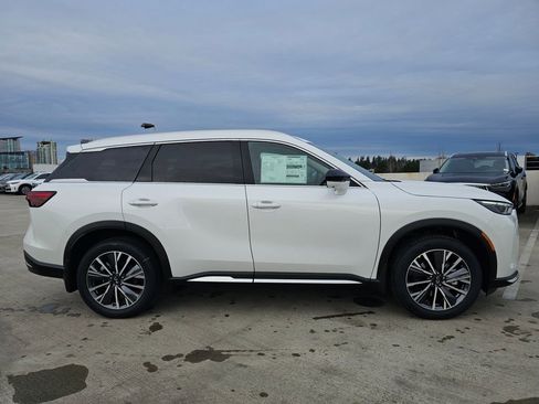 New 2026 INFINITI QX60 Luxe w/ Cargo Package image 9