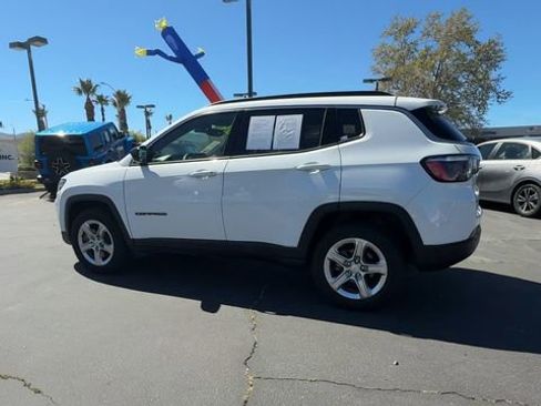 Used 2023 Jeep Compass Latitude AWD/4WD image 6