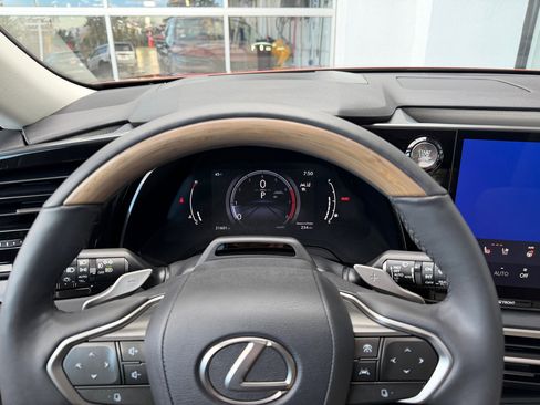 Used 2023 Lexus RX 350 AWD image 13