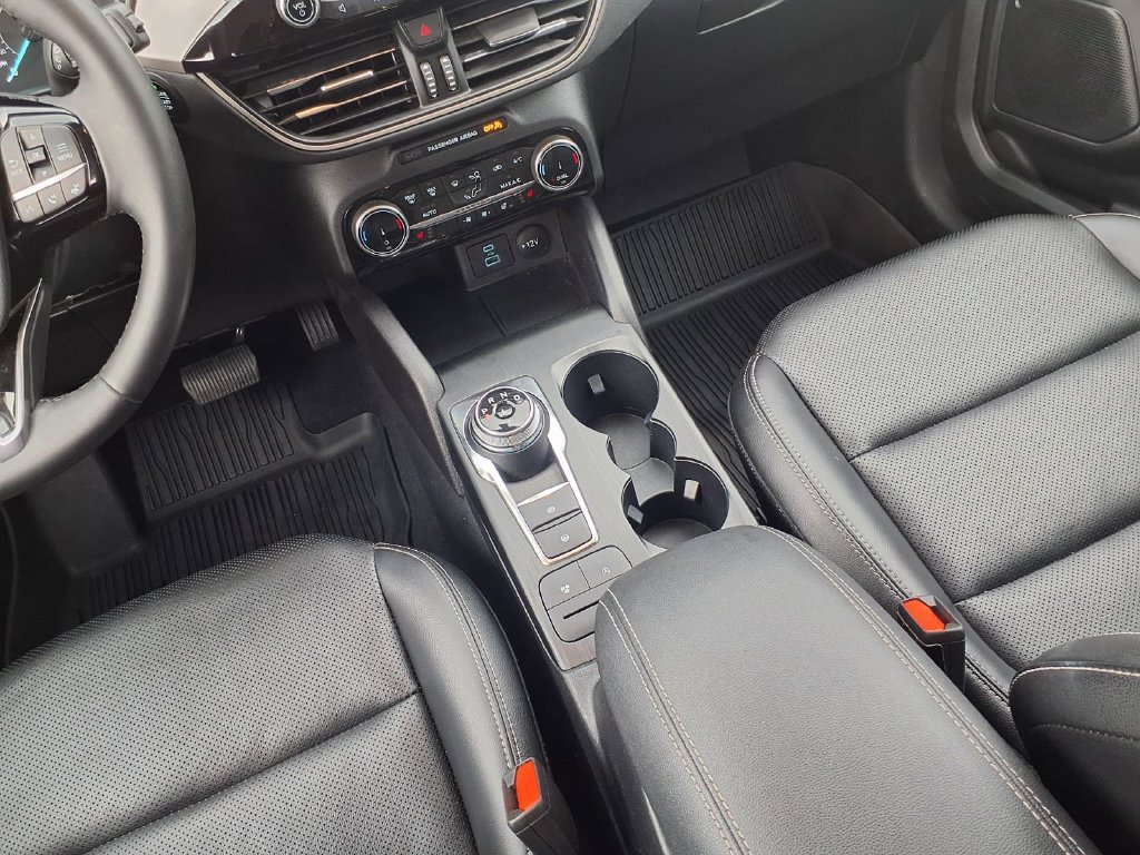 Certified 2022 Ford Escape SEL AWD/4WD image 13