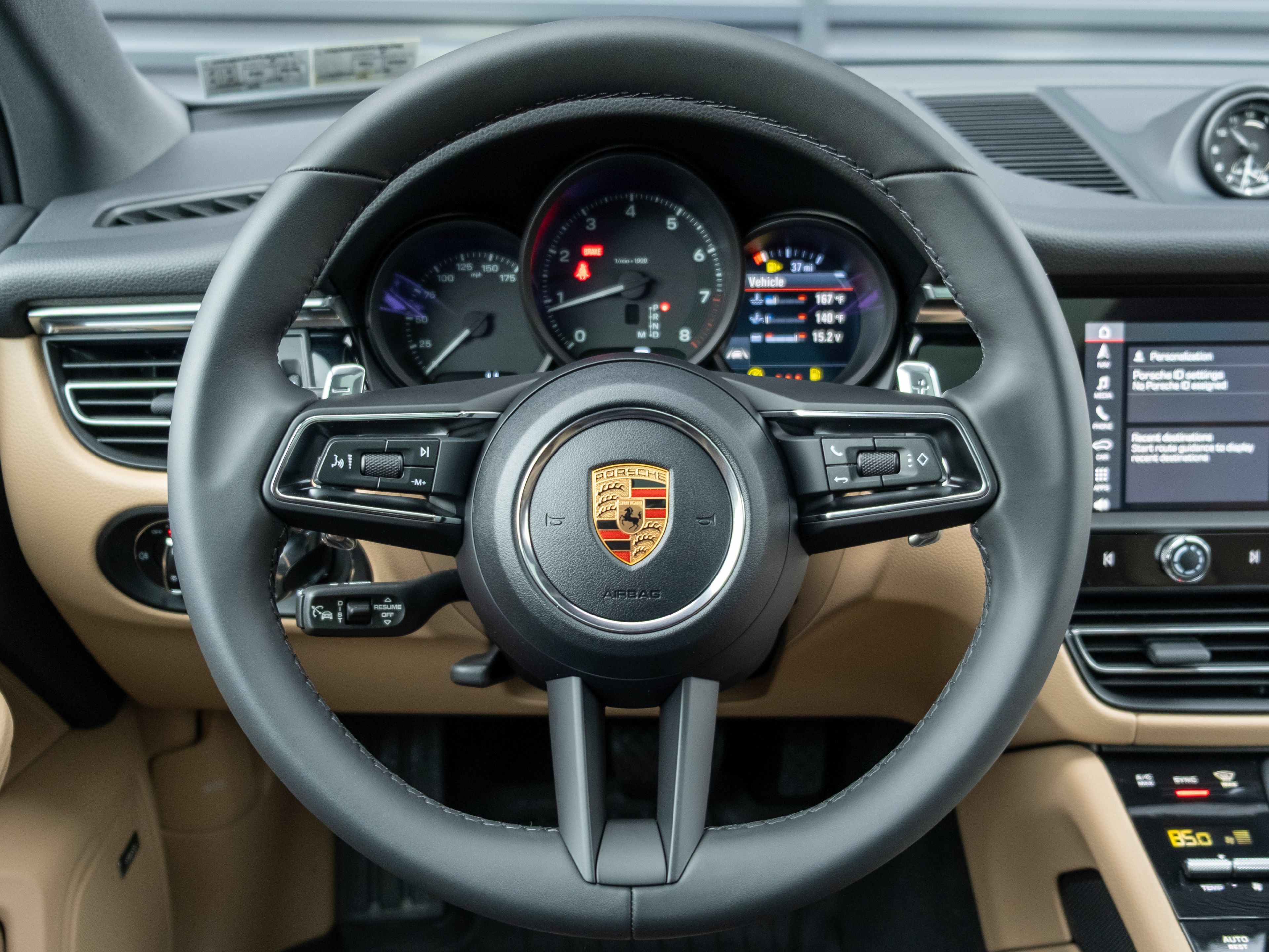 Certified 2026 Porsche Macan AWD/4WD image 23