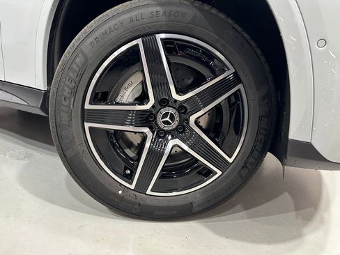 New 2026 Mercedes-Benz GLC 300 4MATIC image 9