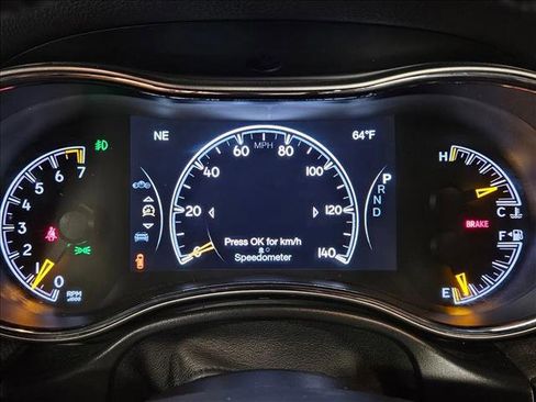 Used 2021 Jeep Grand Cherokee Limited image 11