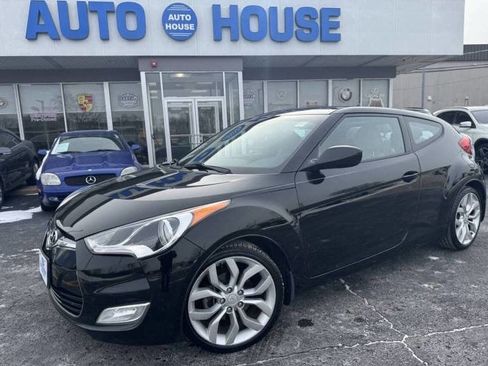 Used 2013 Hyundai Veloster w/ Style Pkg image 1