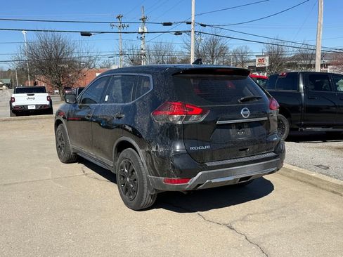 Used 2017 Nissan Rogue S image 8