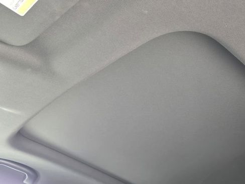 Used 2022 Chevrolet TrailBlazer RS w/ Sun and Liftgate Package FWD image 25