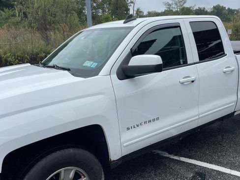 Used 2017 Chevrolet Silverado 1500 LT w/ All Star Edition AWD/4WD image 2