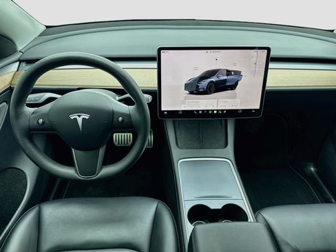 Used 2023 Tesla Model Y Performance AWD/4WD image 15