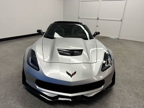 Used 2017 Chevrolet Corvette Z06 w/ Z07 Performance Package image 2