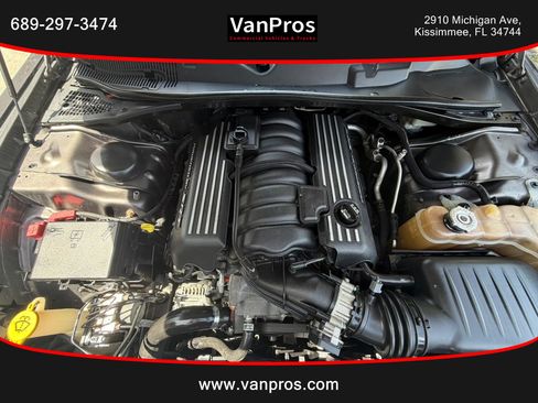 Used 2015 Dodge Challenger R/T Scat Pack w/ Leather Interior Group RWD image 13