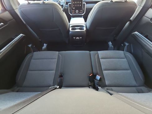 Used 2025 GMC Acadia Elevation image 22