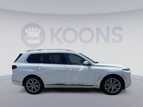 Used 2024 BMW X7 xDrive40i w/ Premium Package AWD/4WD image 8
