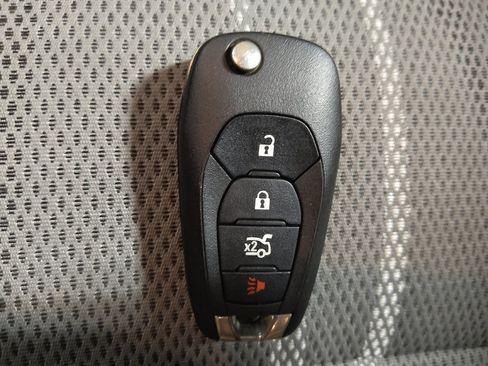 Used 2020 Chevrolet Sonic LT FWD image 32