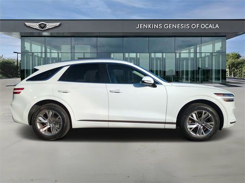 Certified 2022 Genesis GV70 2.5T image 2