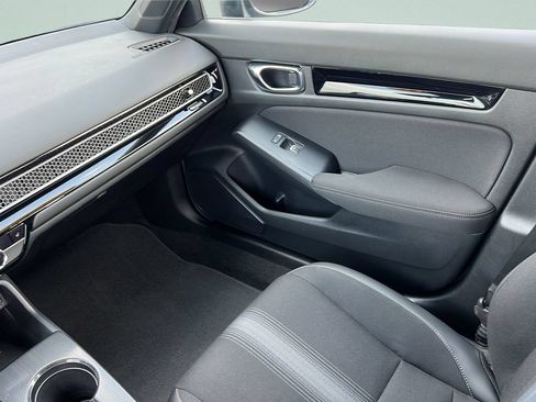 Used 2025 Honda Civic Sport Touring image 12