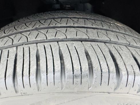 Used 2023 Ford Explorer ST-Line image 47