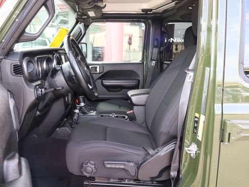 Used 2021 Jeep Wrangler Unlimited Sport image 7