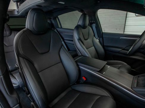 Used 2024 Tesla Model X image 28