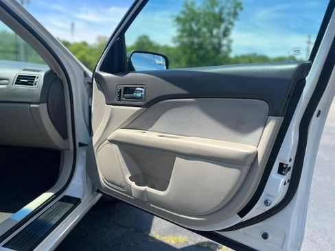 Used 2012 Ford Fusion S FWD image 34
