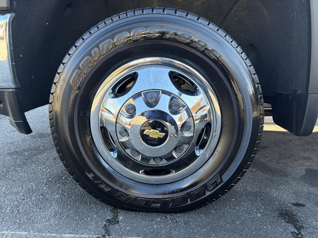 Used 2022 Chevrolet Silverado 3500 LT w/ Convenience Package AWD/4WD image 13