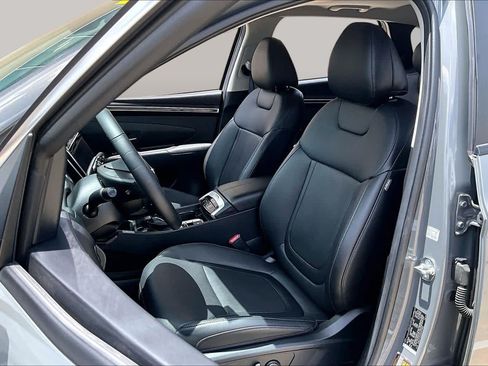 Certified 2024 Hyundai Tucson SEL w/ Convenience Package FWD image 8