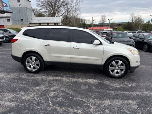 Used 2012 Chevrolet Traverse LTZ image 5