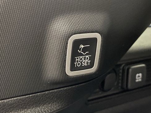 New 2026 Jeep Grand Cherokee Altitude AWD/4WD image 16