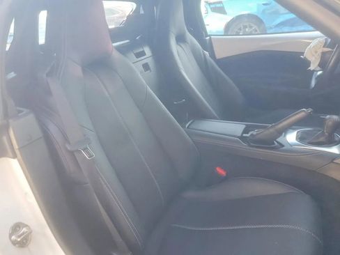 Used 2024 MAZDA MX-5 Miata Grand Touring w/ Weather Package image 10