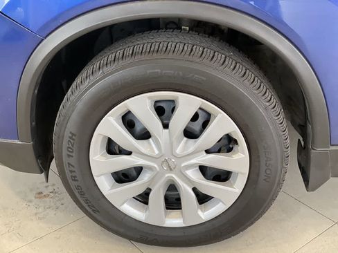 Used 2020 Nissan Rogue S AWD/4WD image 13