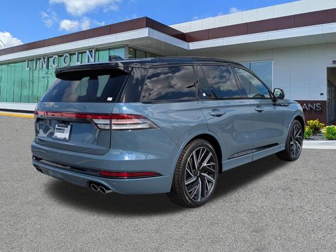 New 2026 Lincoln Aviator Black Label w/ Black Label Special Edition AWD/4WD image 4