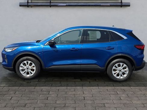 Certified 2023 Ford Escape Active AWD/4WD image 6